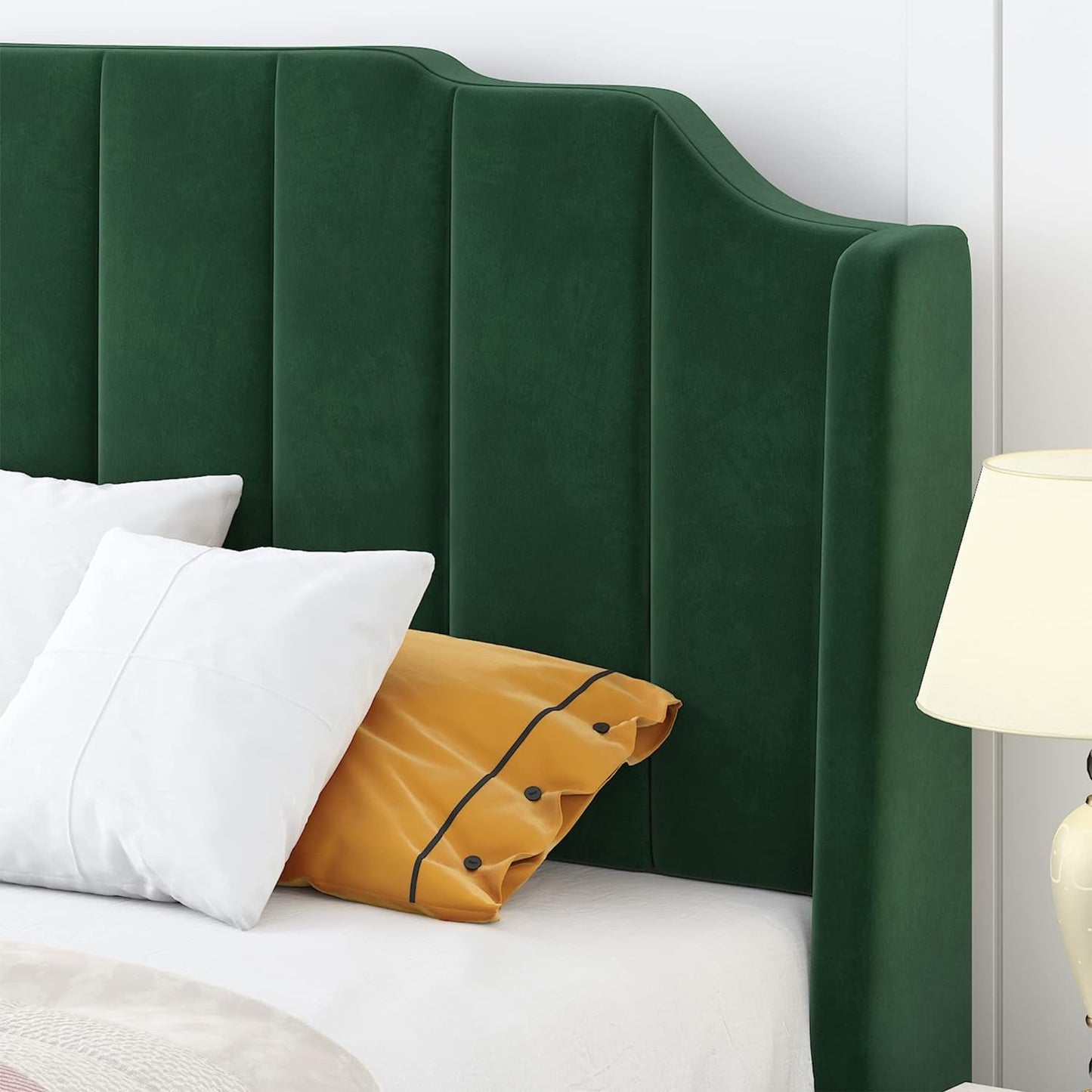 "Luxurious Queen Size Velvet Platform Bed with Elegant Wingback Headboard and Footboard - Solid Wood Frame, No Box Spring Required - Effortless Assembly - Stunning Green Design"